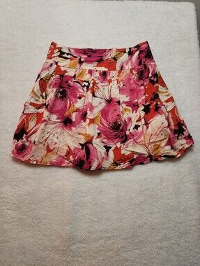 Forever 21 Floral Mini Skirt Size Medium